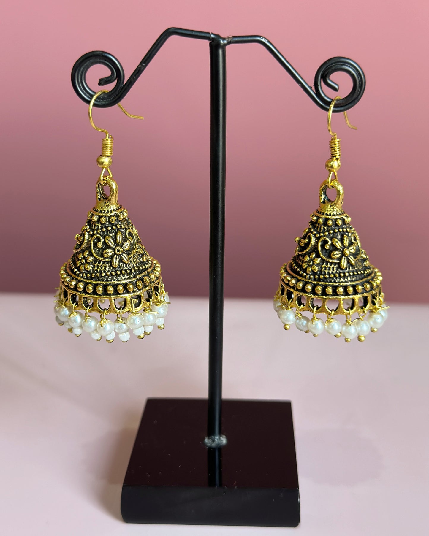 Amna Jhumki