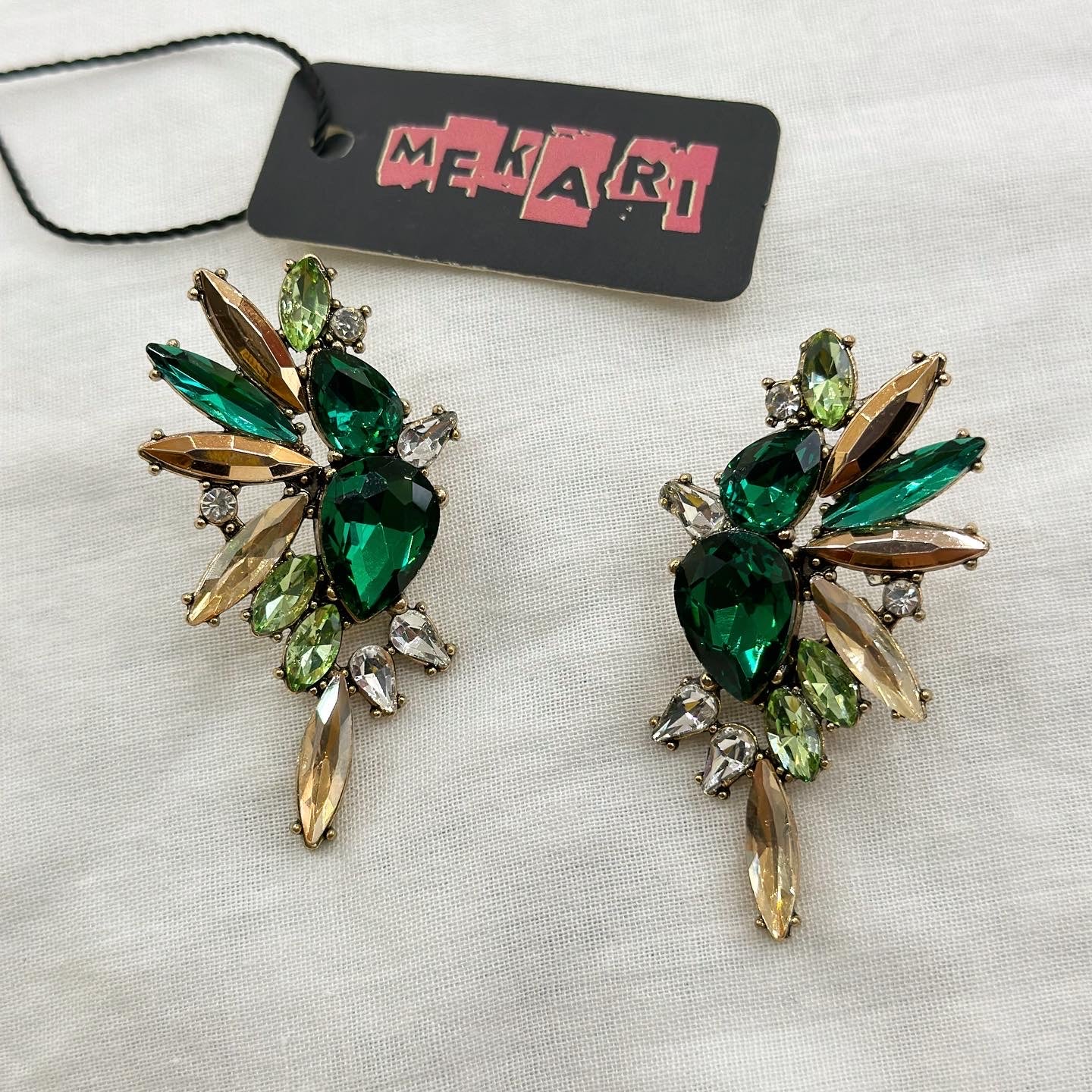Bumble Bee Studs
