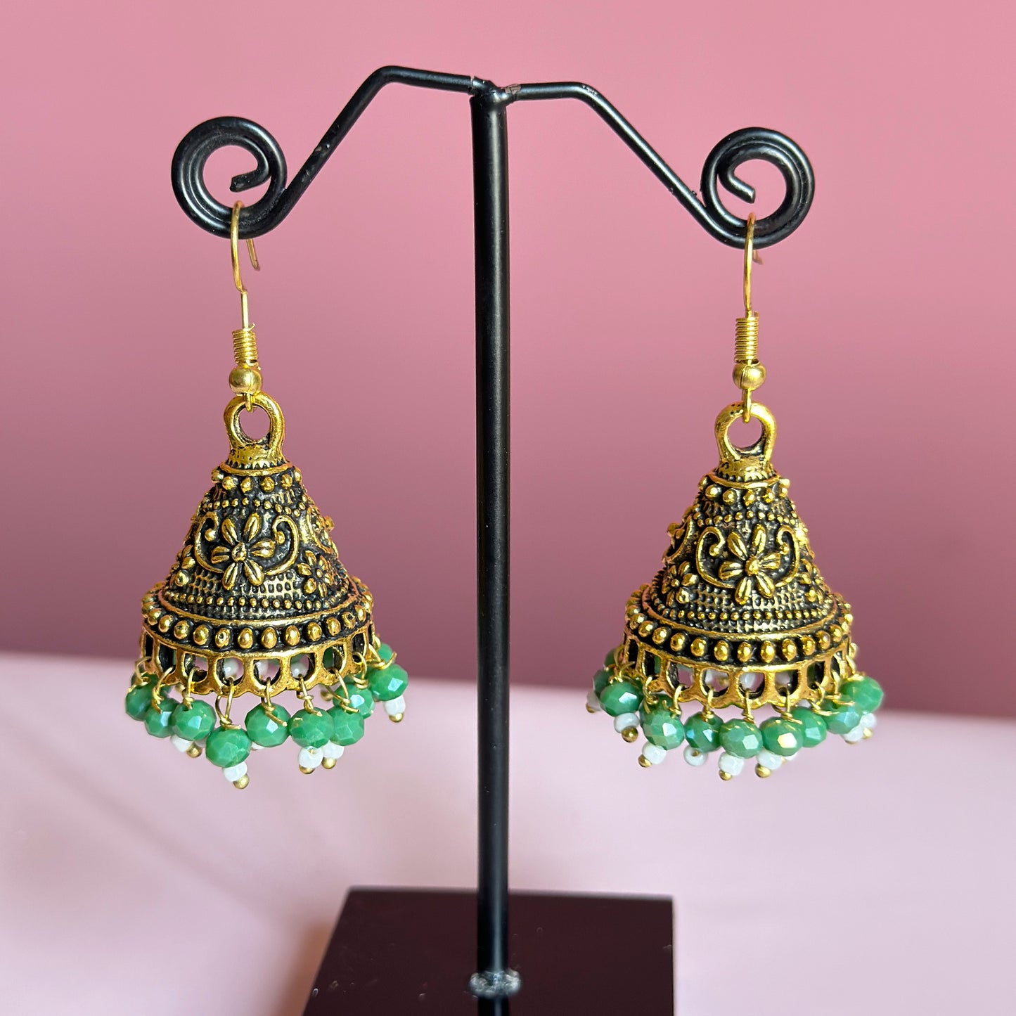 Amna Jhumki