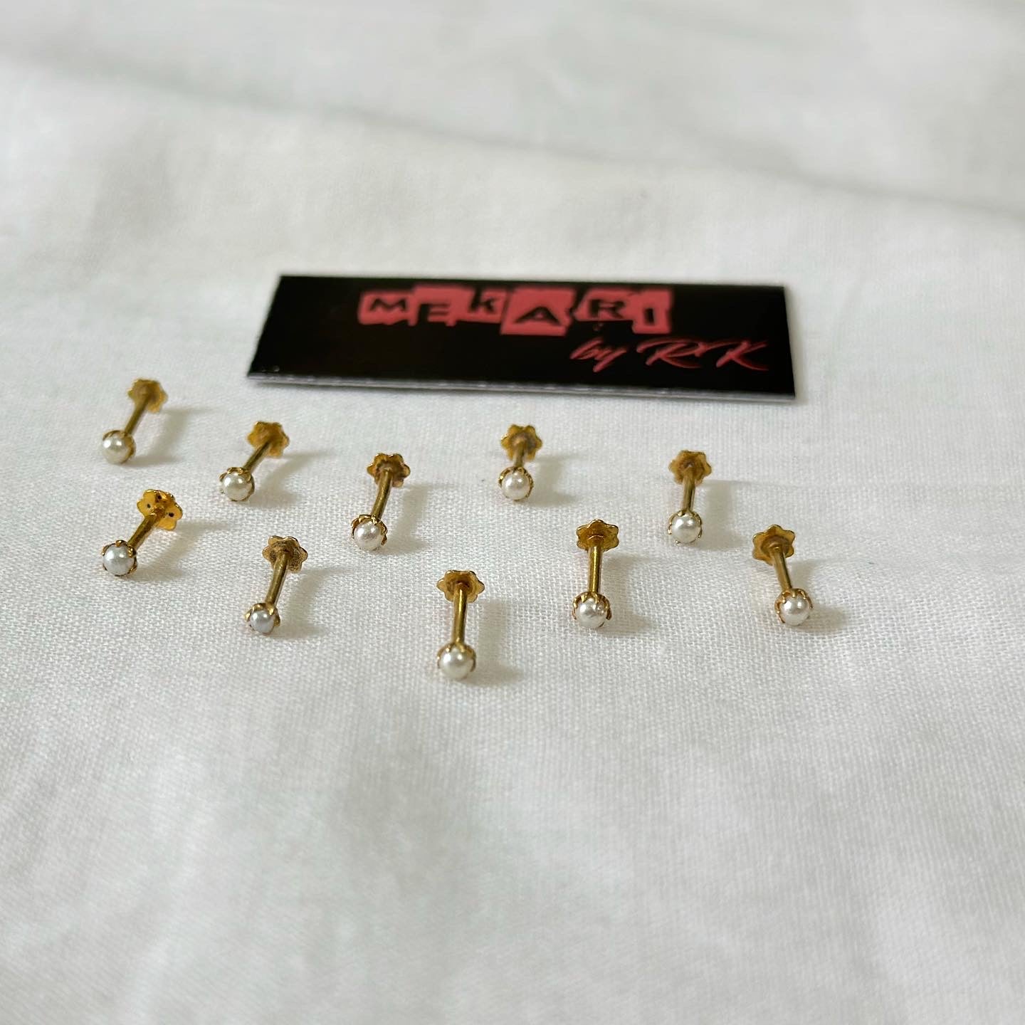 Pearl Nosepin Pair