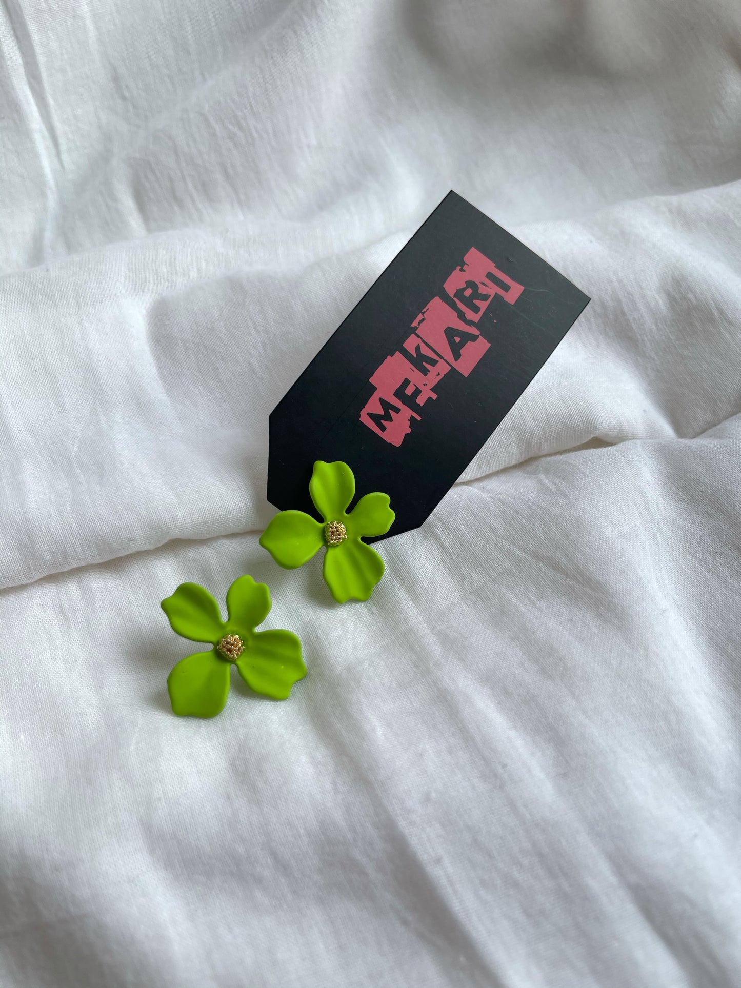 4 PETAL FLOWER STUD