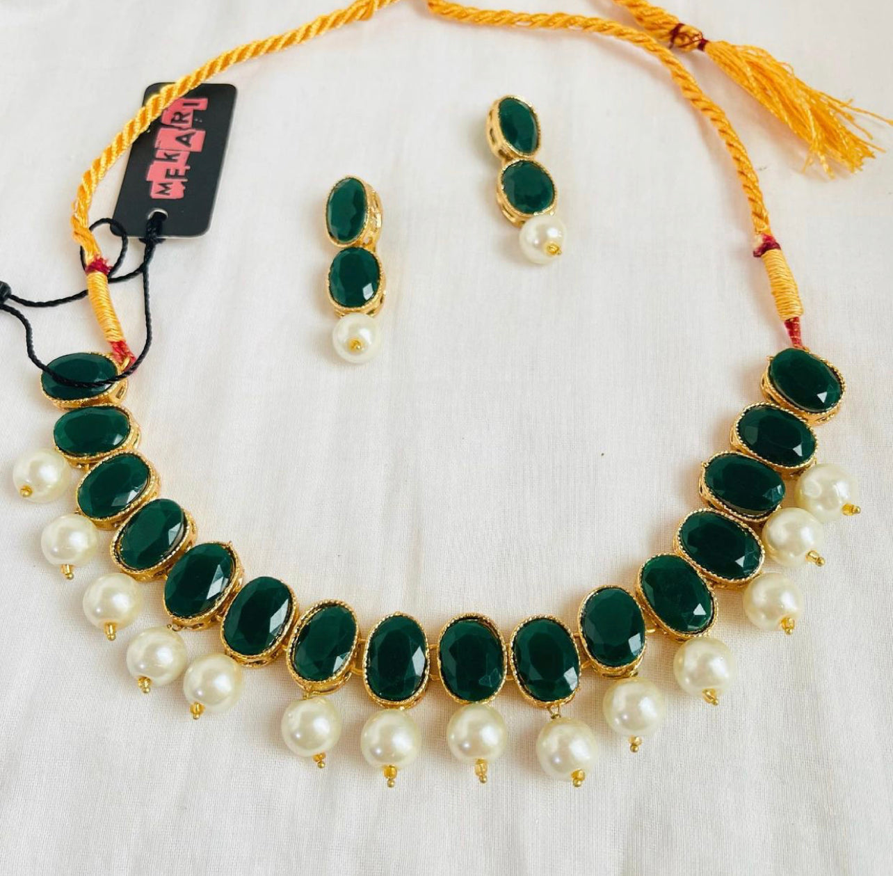 OVAL STONE SET