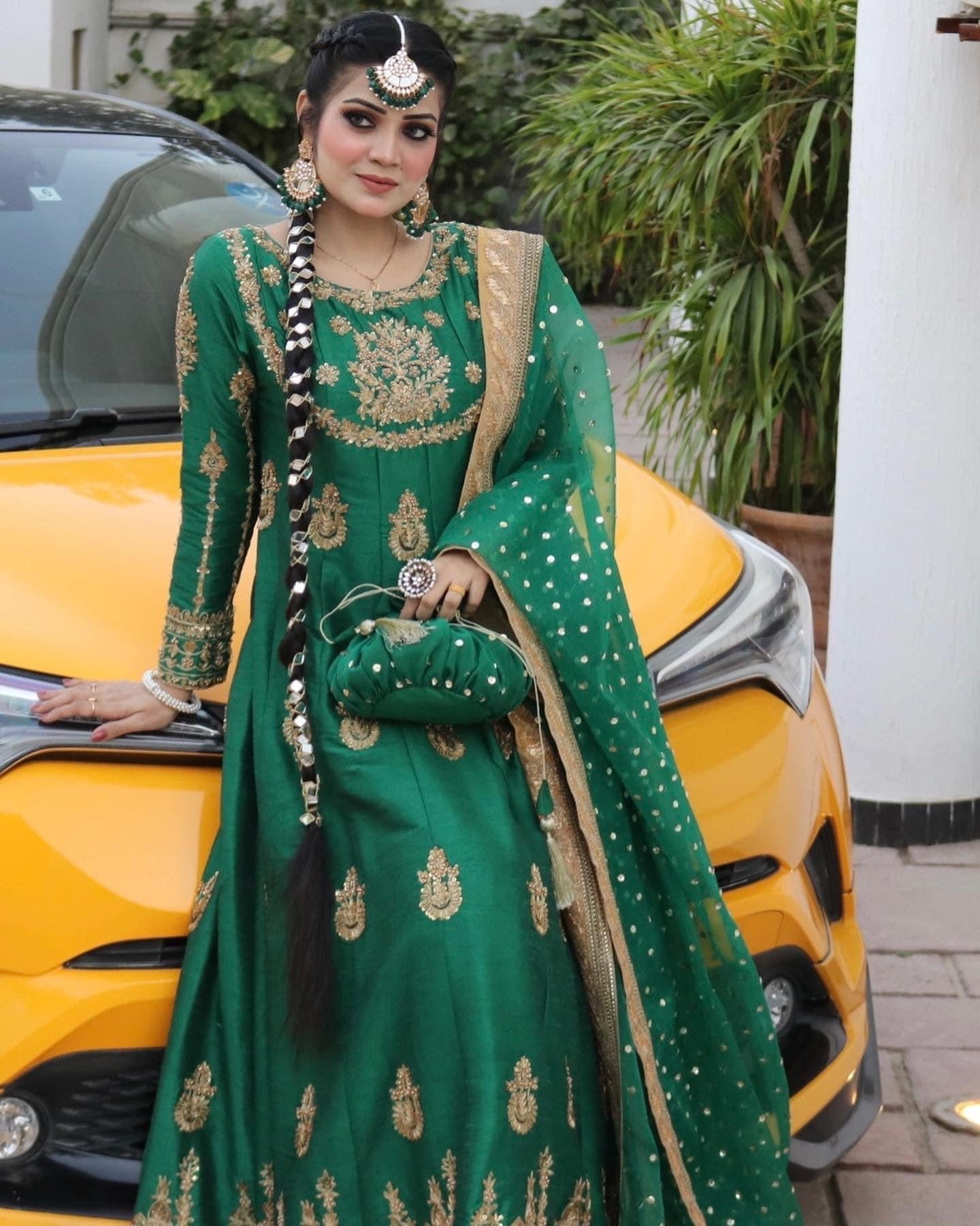 Mirror Phool Baali