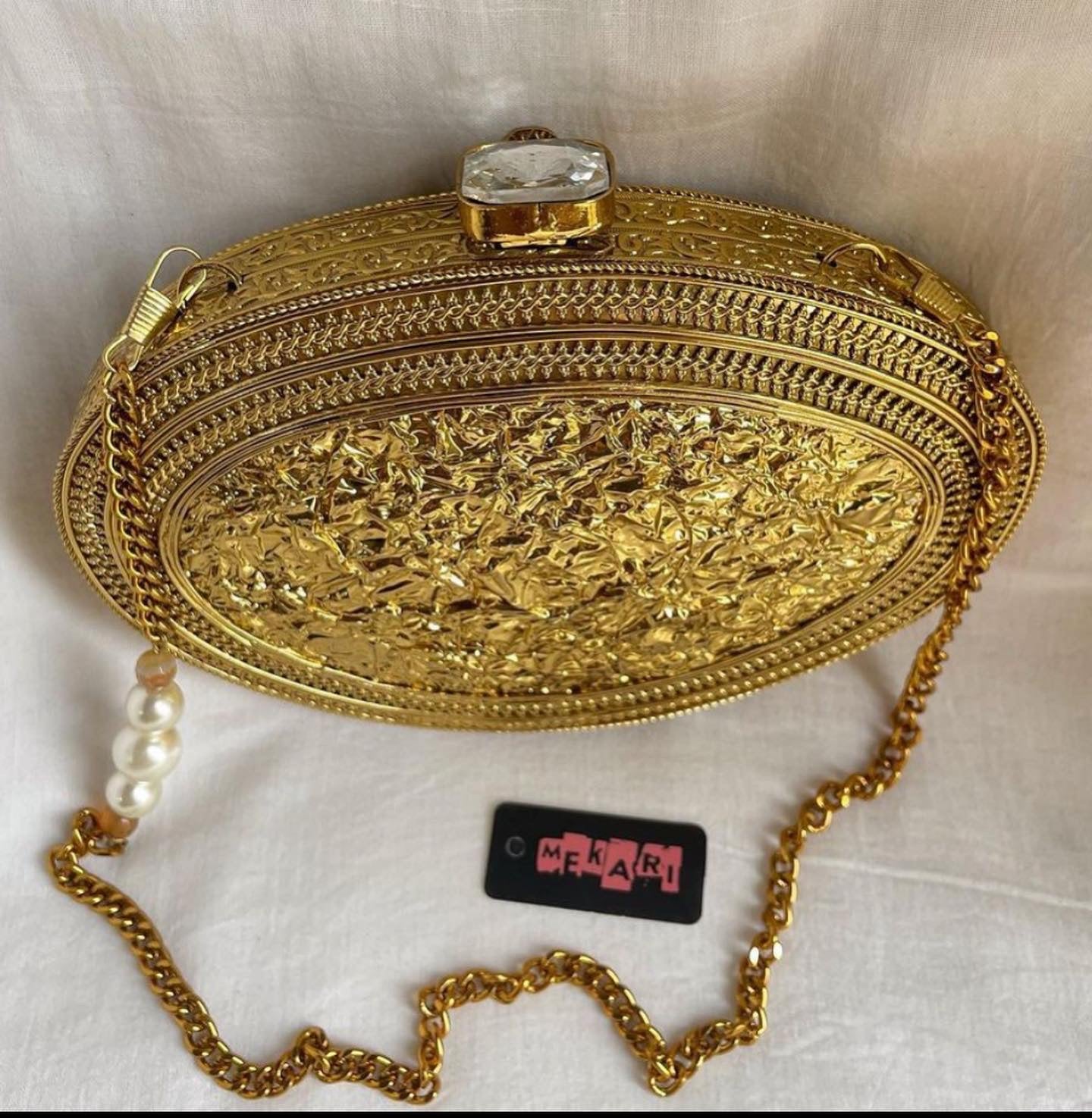 Pearl Clutch