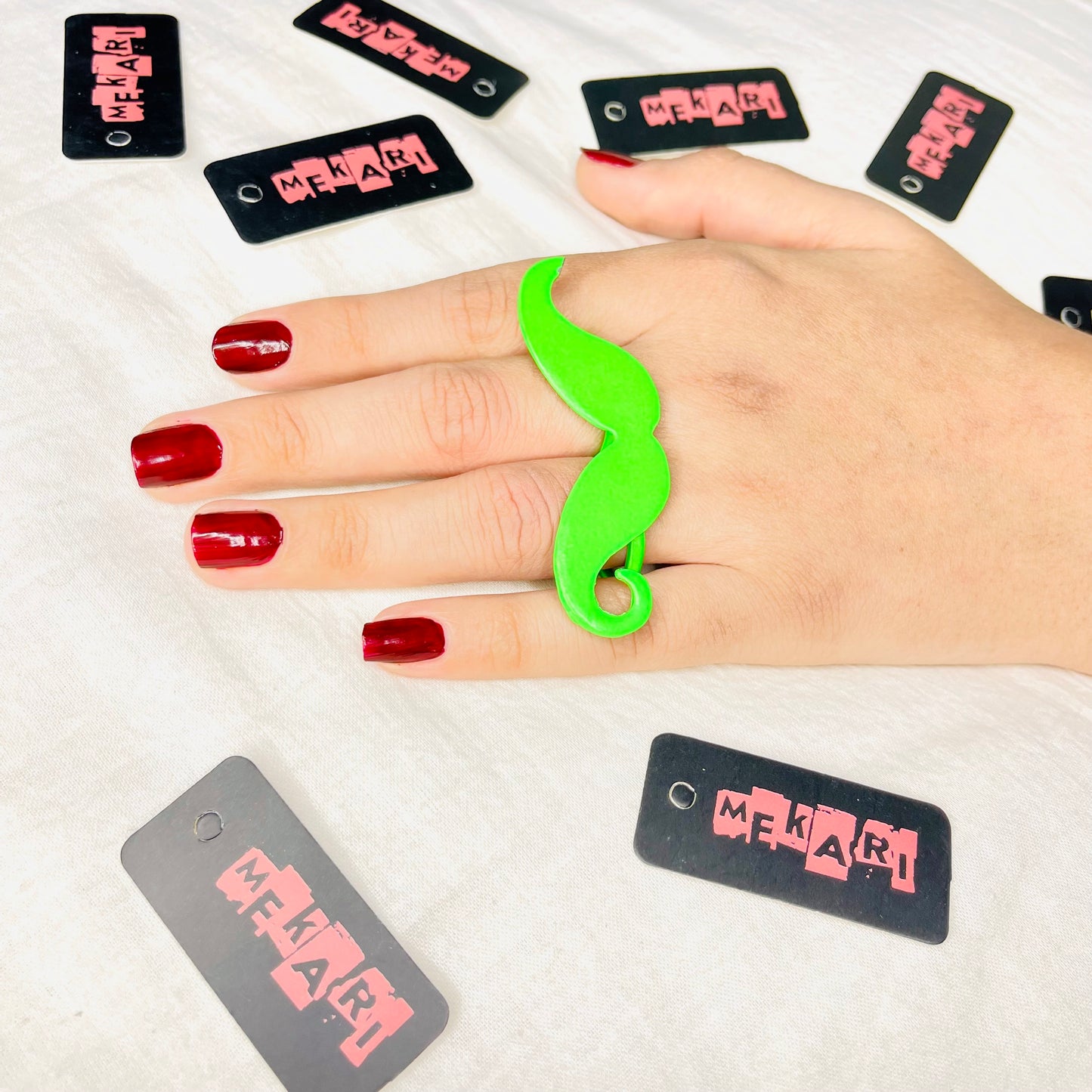 MOUSTACHE RING