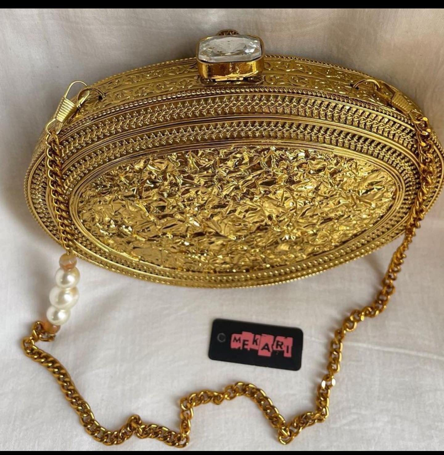 Pearl Clutch