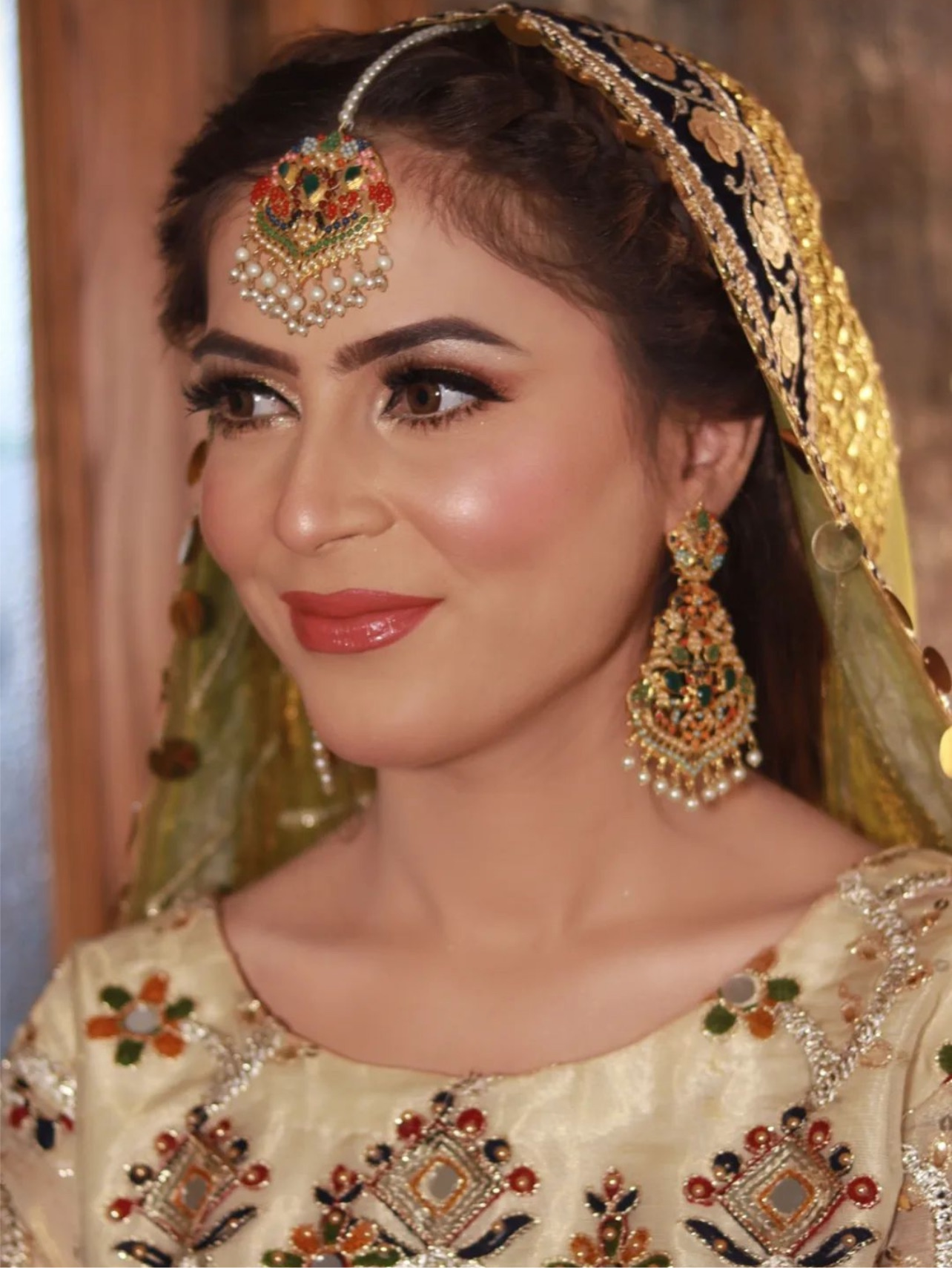 NAURATAN TEEKA SET