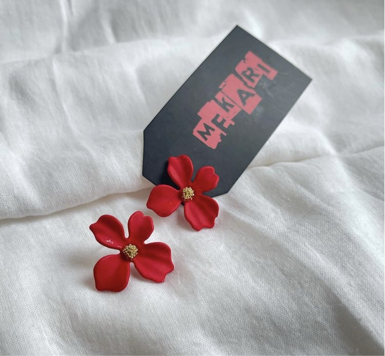 4 PETAL FLOWER STUD