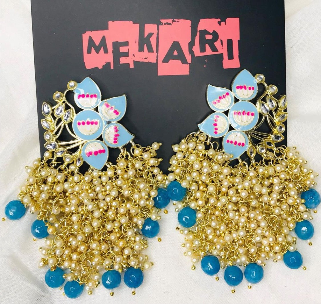 STATEMENT EARRINGS