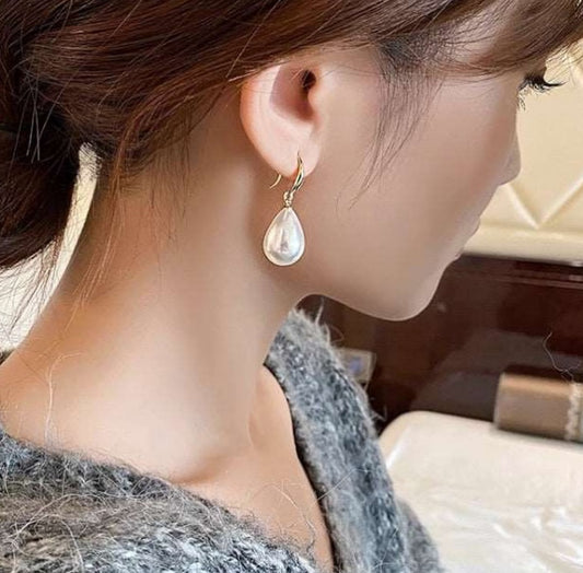 Pearl Drop Earrings