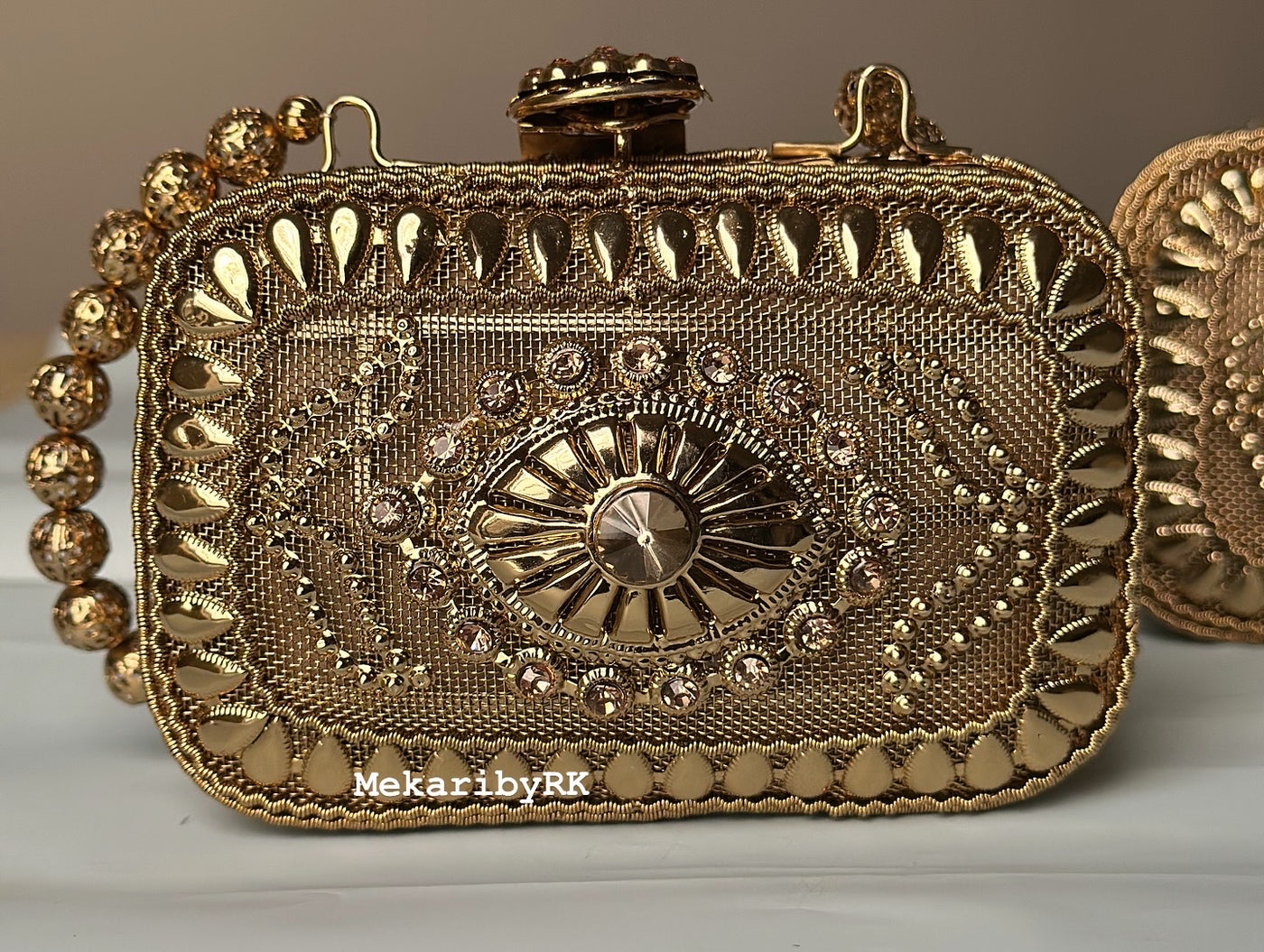 Zarnoor Clutch