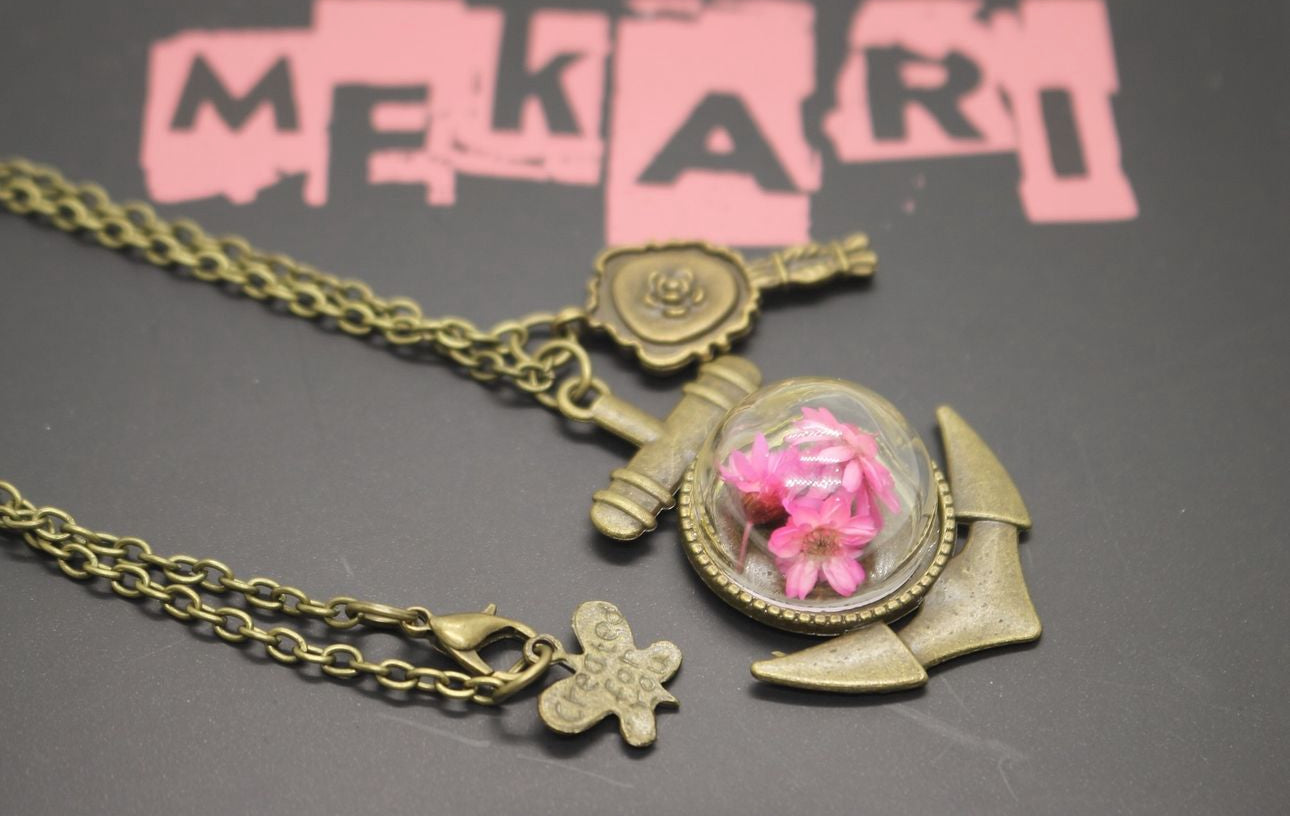 Vintage Flower Necklace