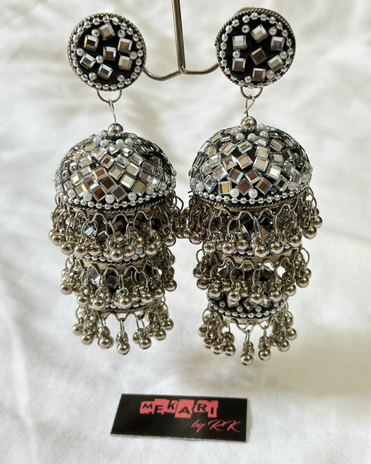 Kiran Jhumka