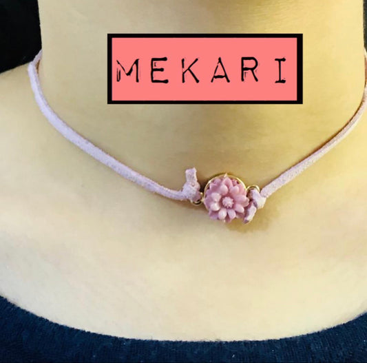 FLOWER CHOKER
