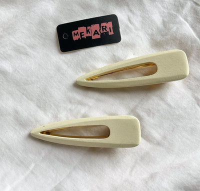Beige Barrettes